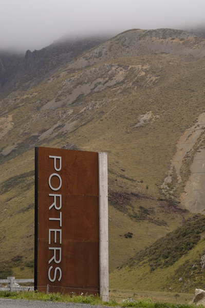 DSC_5747_v.jpg