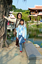 p1050846_v.jpg